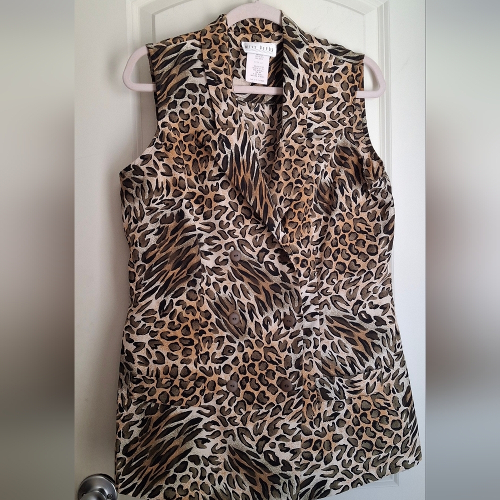 Miss dorby vintage collared vest size 16 animal print buttons vest